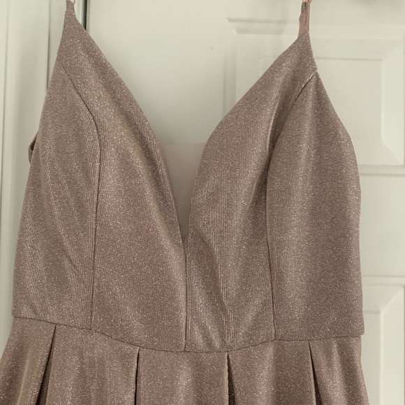 PROM DRESS - Picture 2 of 5